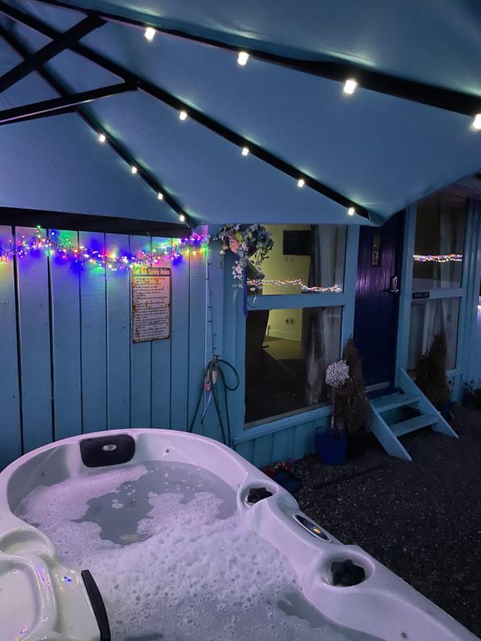 Bankhead Accommodation With Hot Tub Aberdeenshire Gamrie 外观 照片
