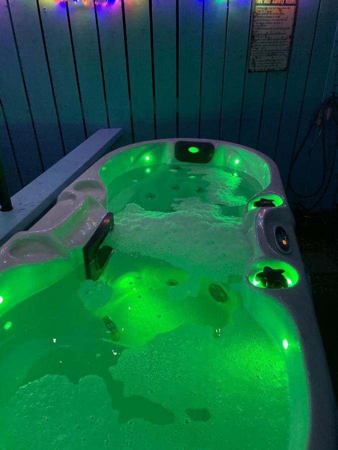 Bankhead Accommodation With Hot Tub Aberdeenshire Gamrie 外观 照片